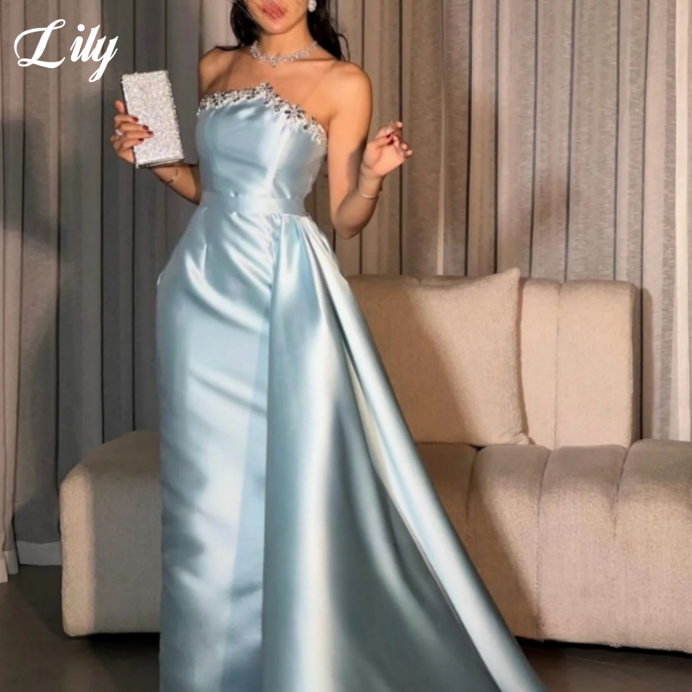 Elegant Satin Evening Gown Split - Lilienblaues, elegantes formelles Kleid, glänzende Strasssteine,
