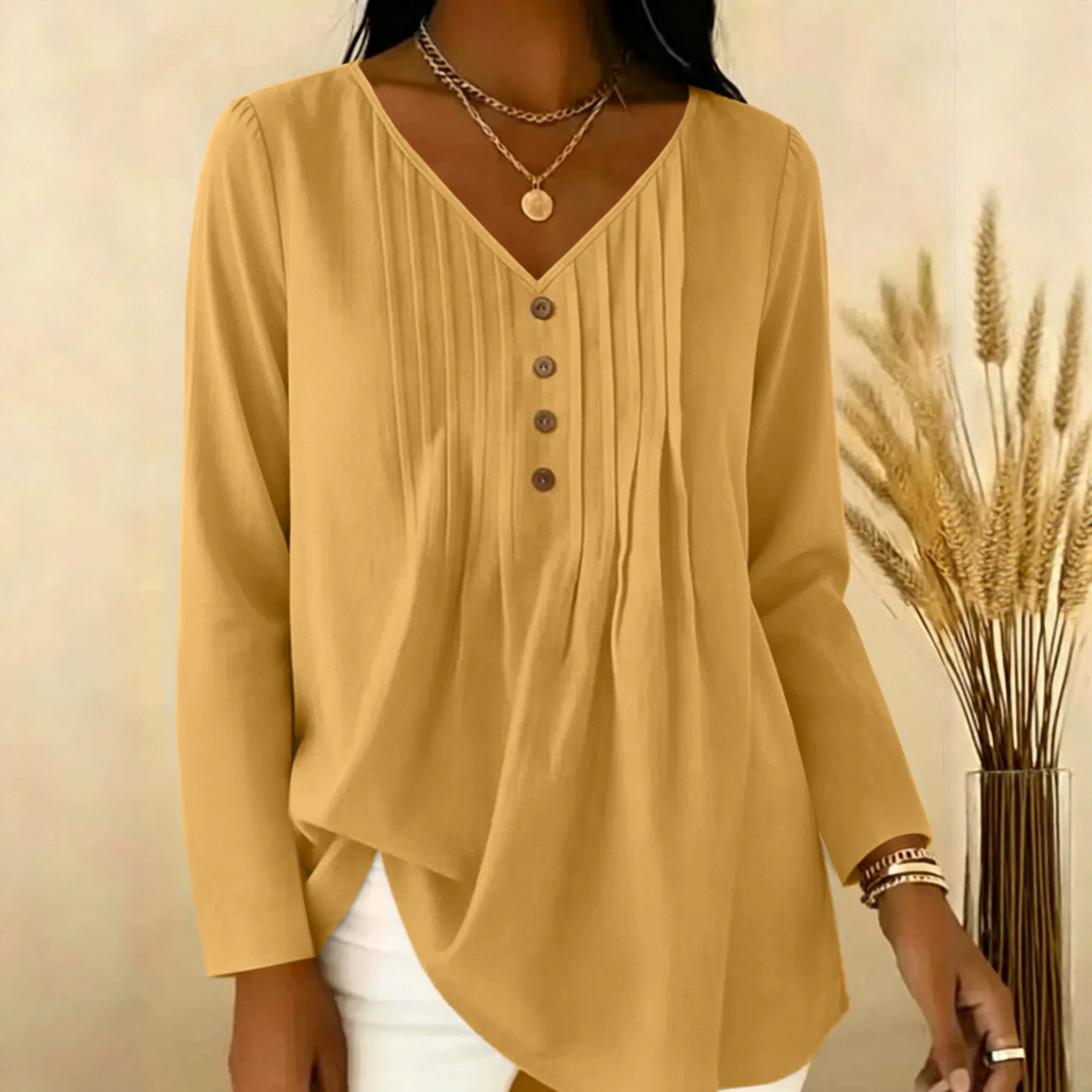 Blouses - Sanfte Frühherbst-Bluse mit V-Ausschnitt, halbem Knopfverschluss